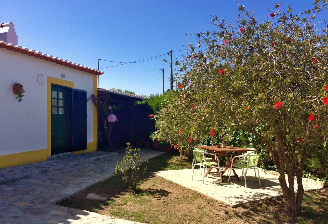 Casas Da Lagoa - 4 Casas De Ferias Independentes Santo Isidoro Exterior photo